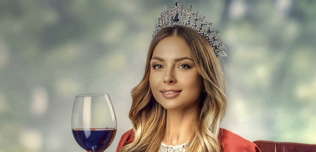 Weinkönigin aus vergangenen Jahren.