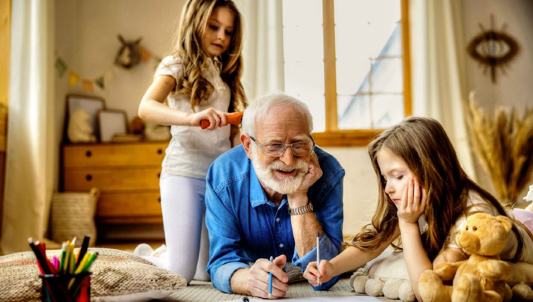 Mit Opas Hilfe läuft bei uns alles viel besser!